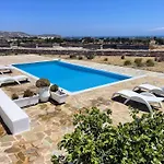 Quiet 2-bedroom Sea View With Shared Pool Vakantiehuis *