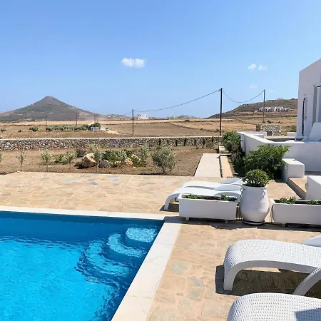 Quiet 2-bedroom Sea View With Shared Pool