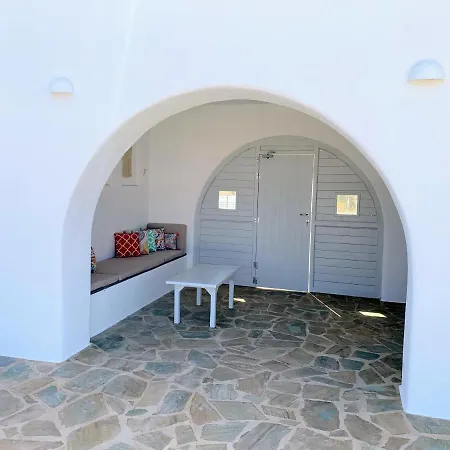 Quiet 2-bedroom Sea View With Shared Pool Ferienhaus