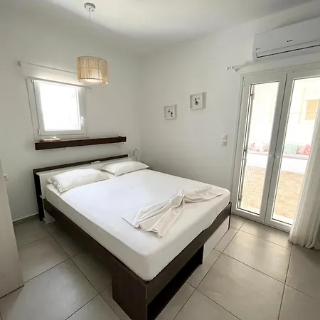 Vakantiehuis Quiet 2-bedroom Sea View With Shared Pool